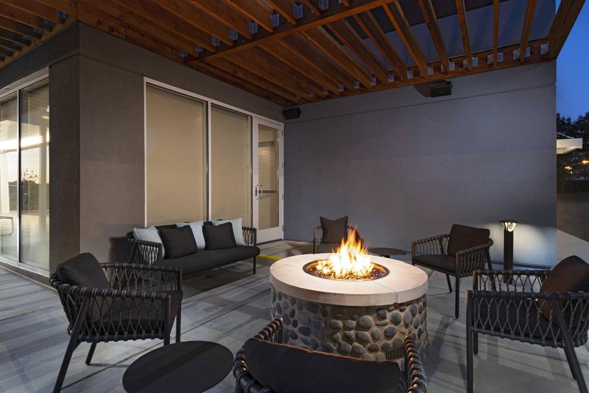 Towneplace Suites By Marriott Brentwood מראה חיצוני תמונה